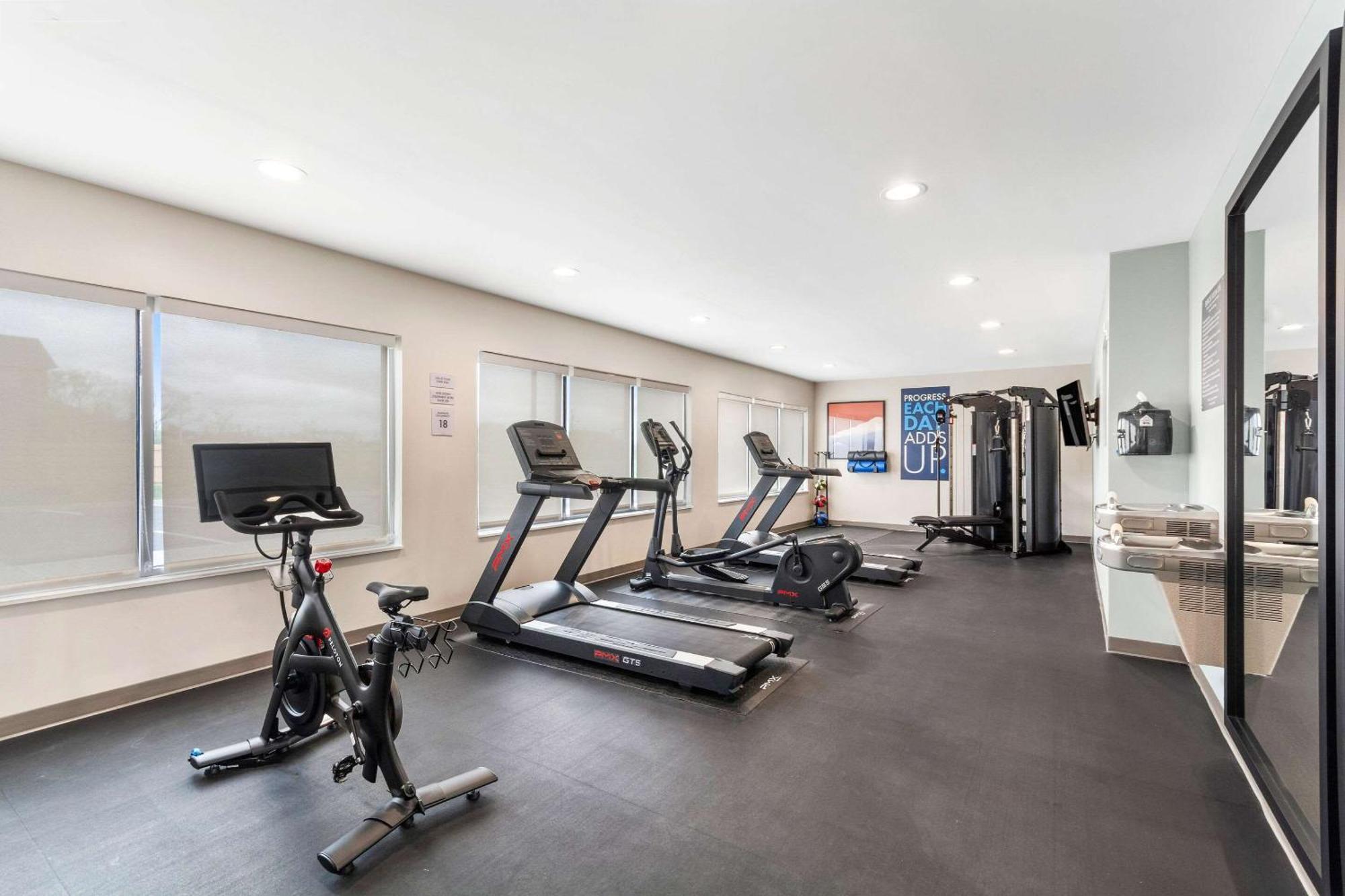 Everhome Suites Lexington - Horse Park Eksteriør bilde